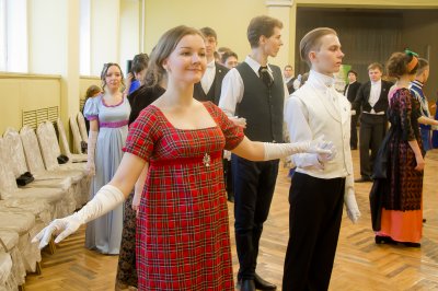 Сретенские балы во многих епархиях стали узнаваемой черточкой празднования Всемирного дня православной молодежи