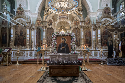 Мощи святой благоверной Анны Кашинской в храме Вознесения Господня в Кашине