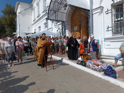 В тылу прифронтовом В тылу прифронтовом