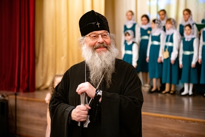 Митрополит Казанский и Татарстанский Кирилл: «Мы призваны совершать свою миссию в духе мира и добрососедства» Митрополит Казанский и Татарстанский Кирилл: «Мы призваны совершать свою миссию в духе мира и добрососедства»