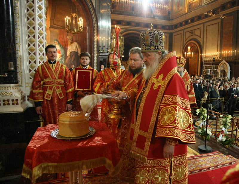 Служение Патриарха Кирилла 18 - 24 апреля 2009