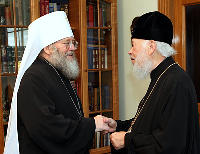 Митрополит Восточно-Американский и Нью-Йоркский Иларион и Блаженнейший Митрополит Киевский и всея Украины Владимир Митрополит Восточно-Американский и Нью-Йоркский Иларион и Блаженнейший Митрополит Киевский и всея Украины Владимир