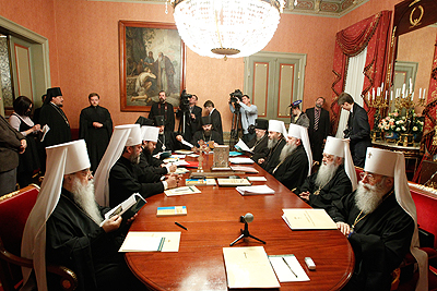 Заседание Священного Синода 5-6 октября: документы и назначения