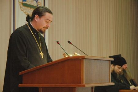 Подготовка к причастию: канонические нормы и практика Поместных Православных Церквей