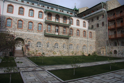 Здание архива и библиотеки монастыря Свято-Пантелеимонова монастыря
