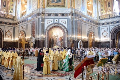 Патриарх Кирилл: Сострадая и соболезнуя живым, мы возносим молитвы наши об умерших, предавая в руки Господа и наши жизни