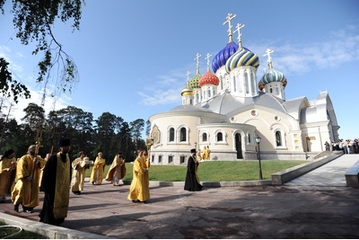Служение Патриарха Кирилла с 28 мая по 17 июня 2012 года