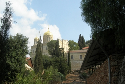 Власти Иерусалима намерены проложить трамвайные пути на землях Горненского монастыря