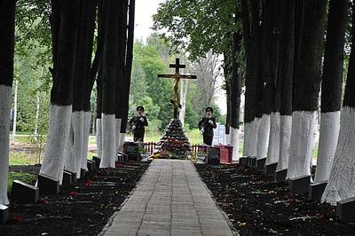 Мемориал памяти погибшим в «горячих точках» открылся в Подмосковье. Инициатором его создания выступил православный священник