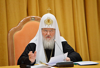 Святейший Патриарх Кирилл во время доклада на Епархиальном собрании г. Москвы 20 декабря 2013 года. Фото Патриархия.ru