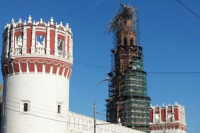 Последствия пожара на колокольне Новодевичьего монастыря устранят к началу мая