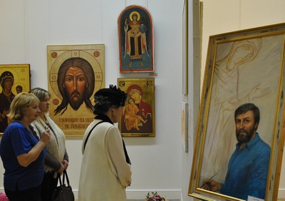«Видеть любовь»: в Центральном Доме художника открылась выставка иконописца Александра Соколова