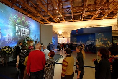 Прикосновение к эпохе. В Манеже открыта выставка «Россия – моя история. 1945-2016»